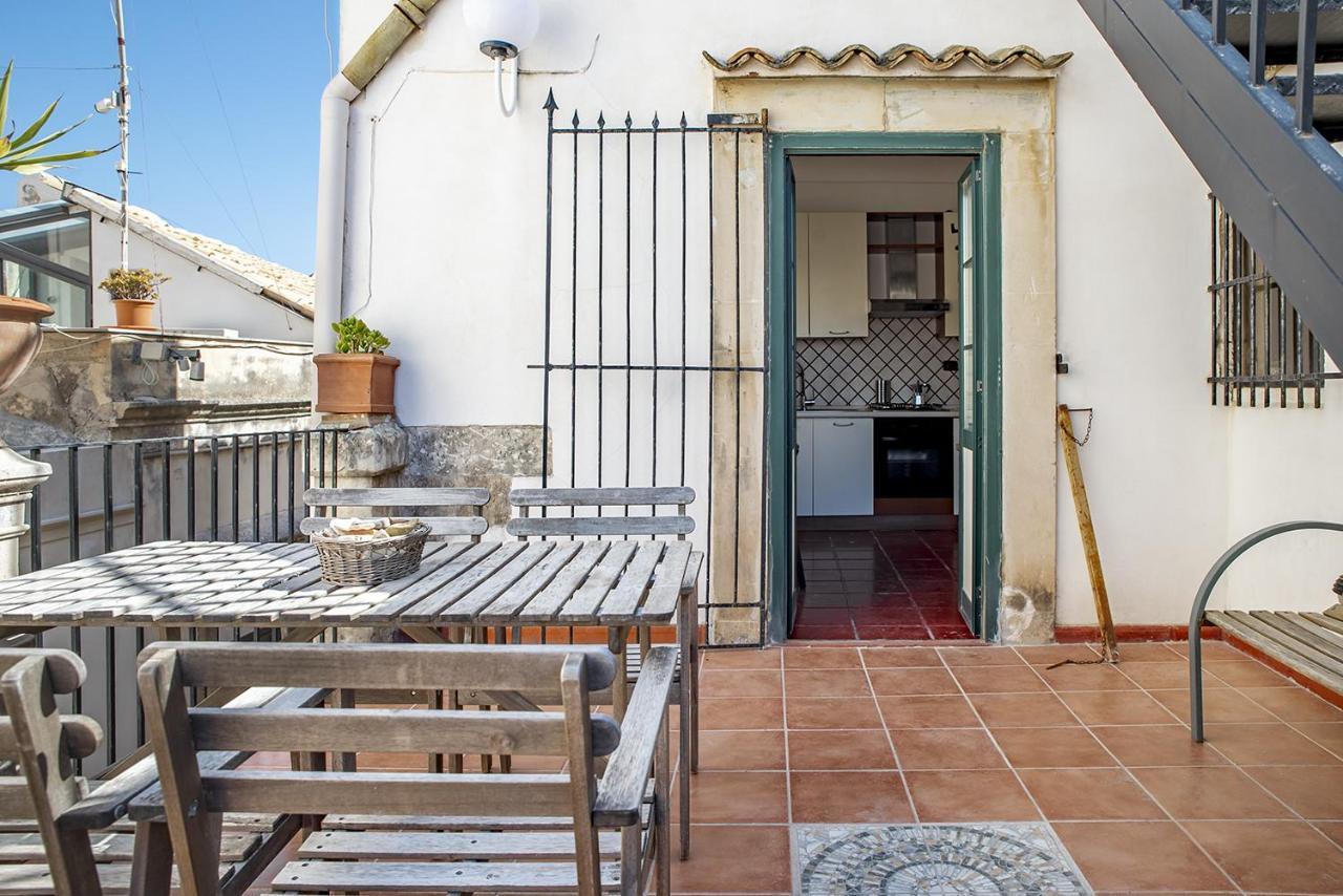 Le Terrazze Dell'Olivo By Wonderful Italy Apartment Сиракуза Екстериор снимка